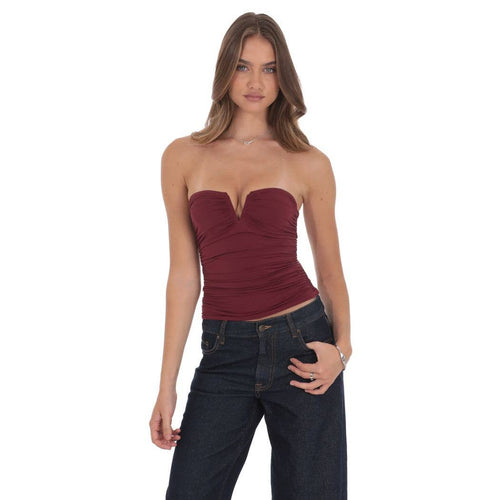 V-Strapless Ruched Top in Maroon