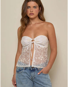 Gretali Top In Fresia Broderie Ivory