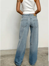 Load image into Gallery viewer, Low Rise Parallel Jeans- Vintage Bleach