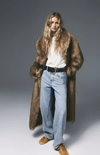 Load image into Gallery viewer, Aster Straight-Leg Jeans