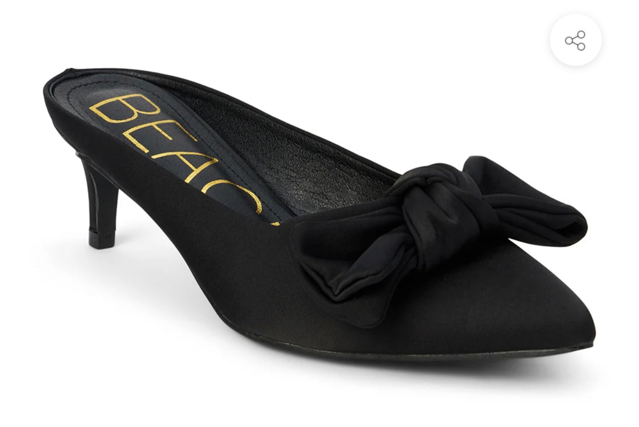 Bow Heeled Mule