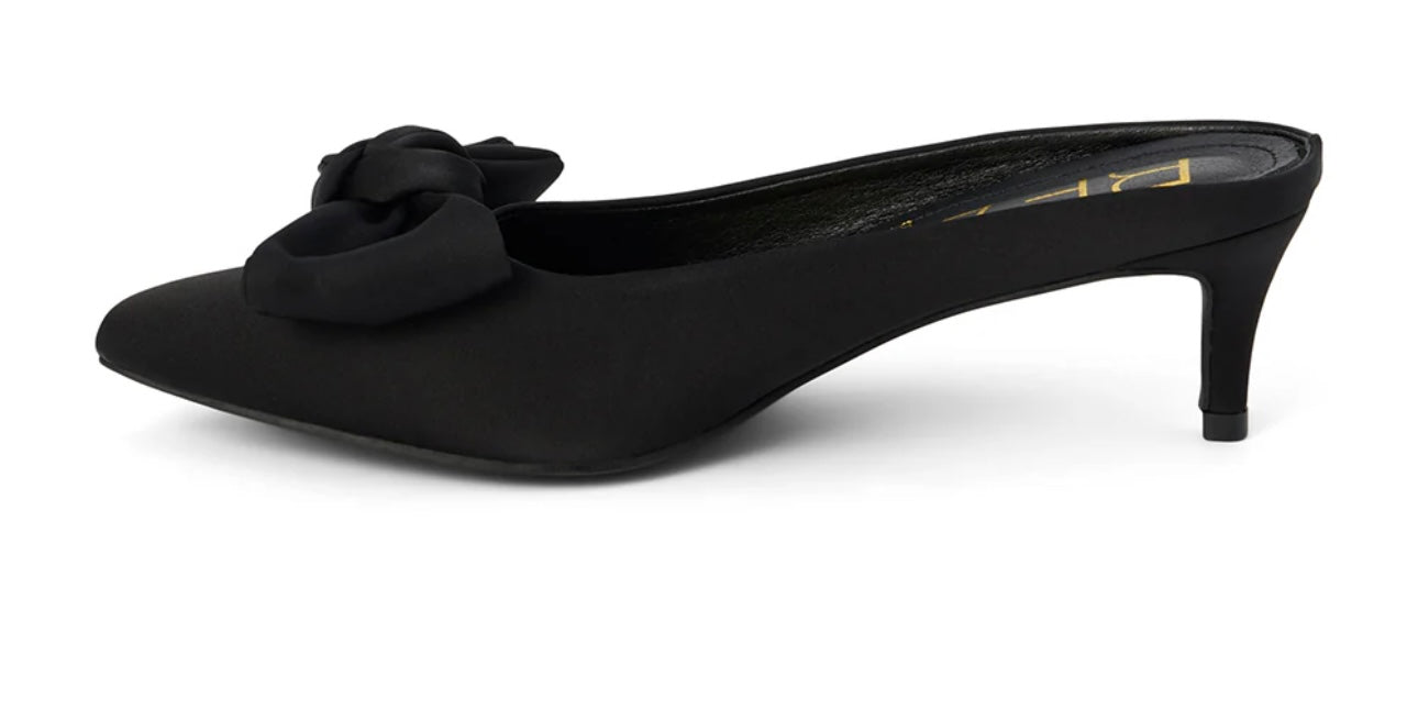 Bow Heeled Mule