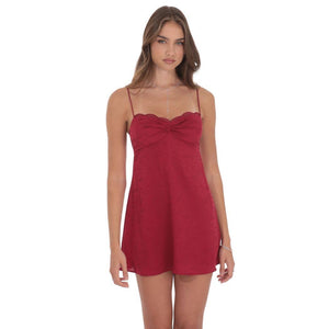Jacquard Floral Back Lace Dress in Burgundy